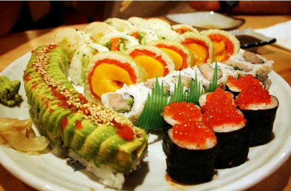 Giảm cân độc đáo hơn với món sushi maki